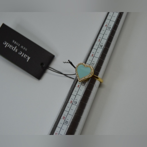 Kate Spade ‘Take Heart Ring’ gold tone, brand new, size US 7 ring - Picture 8 of 8